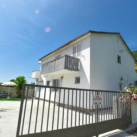Ban Apartmani Budva Exterior photo